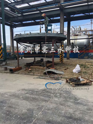 大型攪拌機(jī)